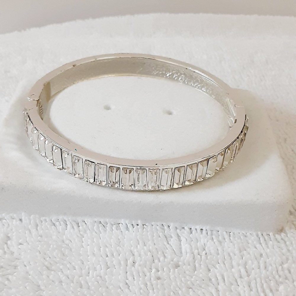 Silver Hinged Cuff Bracelet 8.5" Emerald Cut Baguettes Women's Evening Jewelry